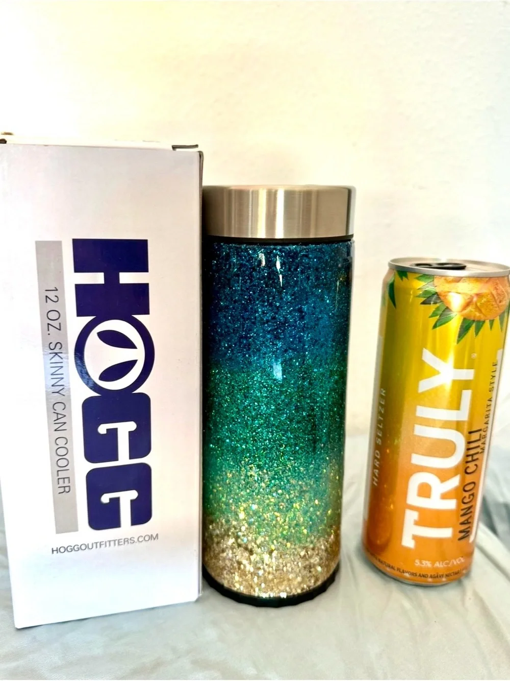 Glitter Ombre skinny can cooler stainless steel - Teal to Gold